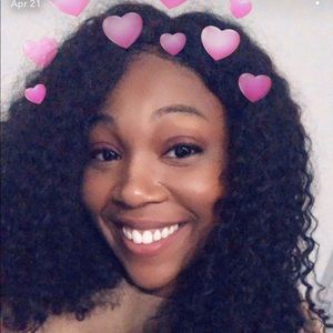 Meet your Posher, Stephanie
